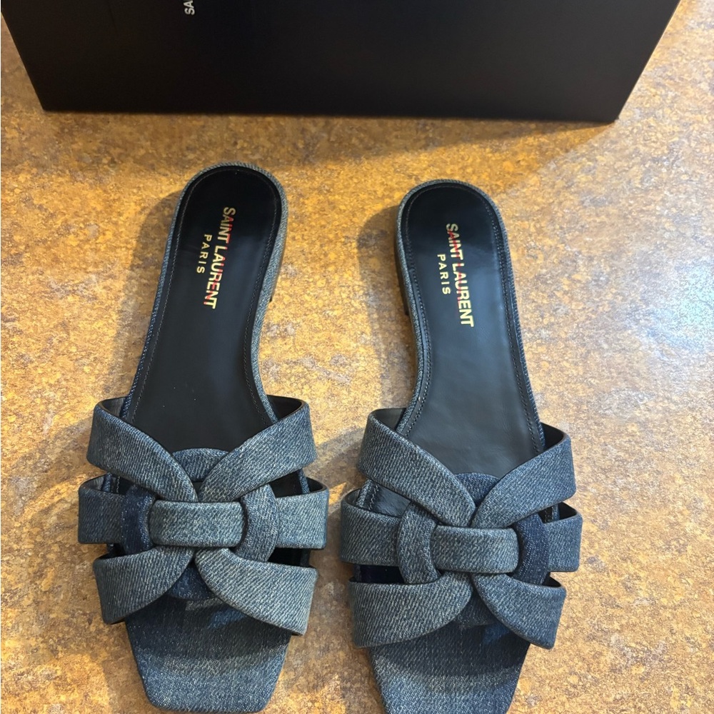 Saint Laurent Women's Black Bow Sandals